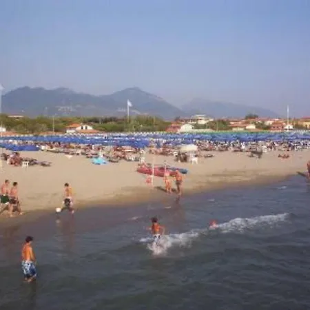 Tra Mare E Montagna